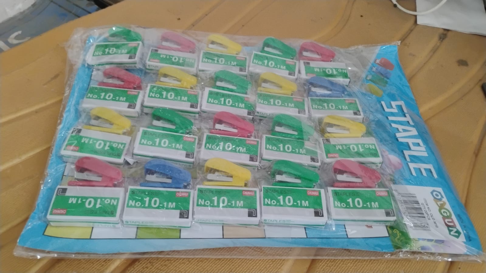 Mini Stapler Set with Staples – Assorted Colors | No.10 Staplers with Pins (20 pcs Set) Mini Stapler Set with Staples – Assorted Colors | No.10 Staplers with Pins (20 pcs Set)